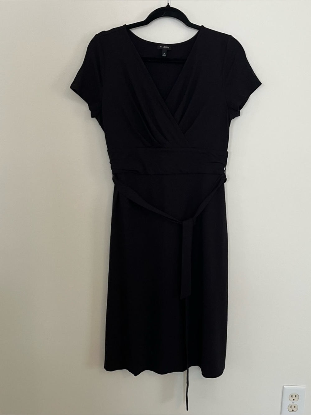 Talbots black stretch midi dress v-neck tie waist M